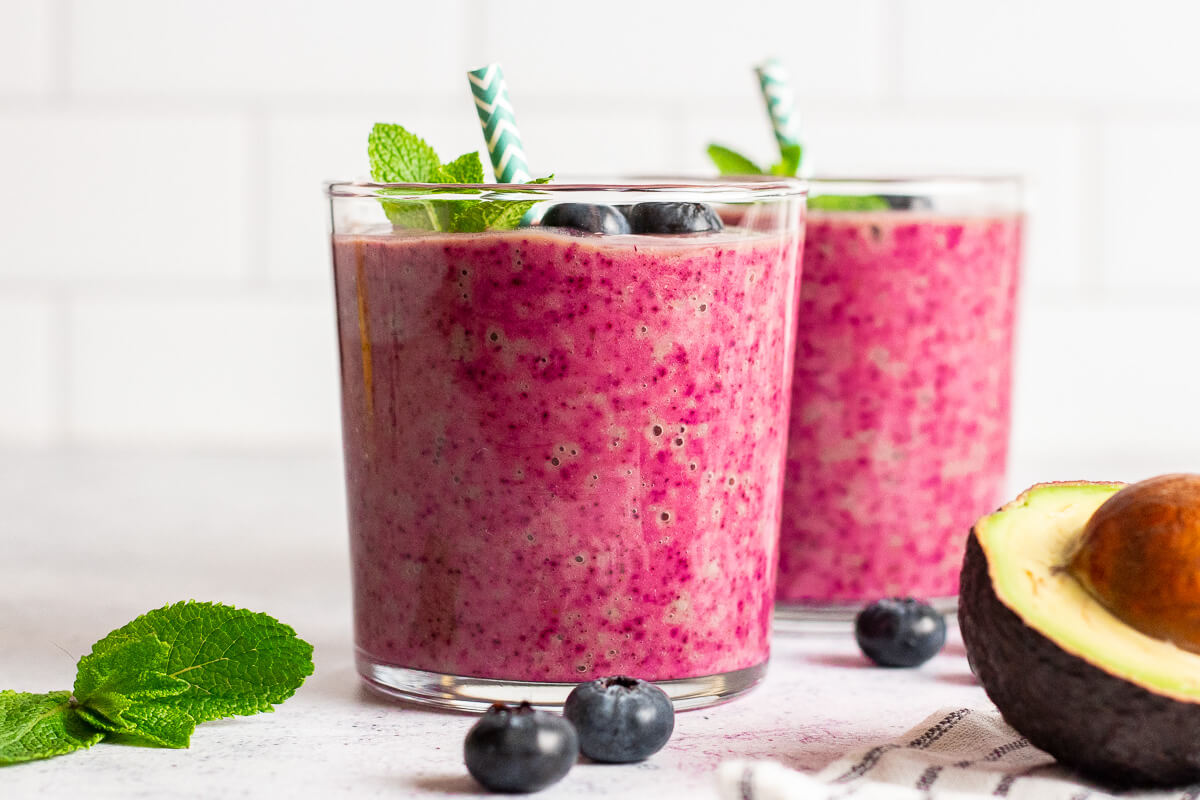 avocado blueberry smoothie