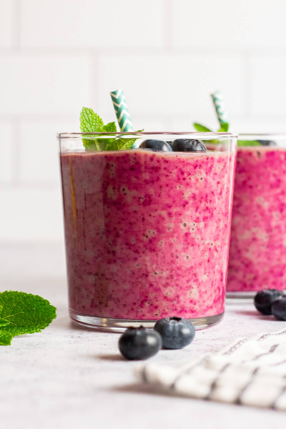 avocado blueberry smoothie