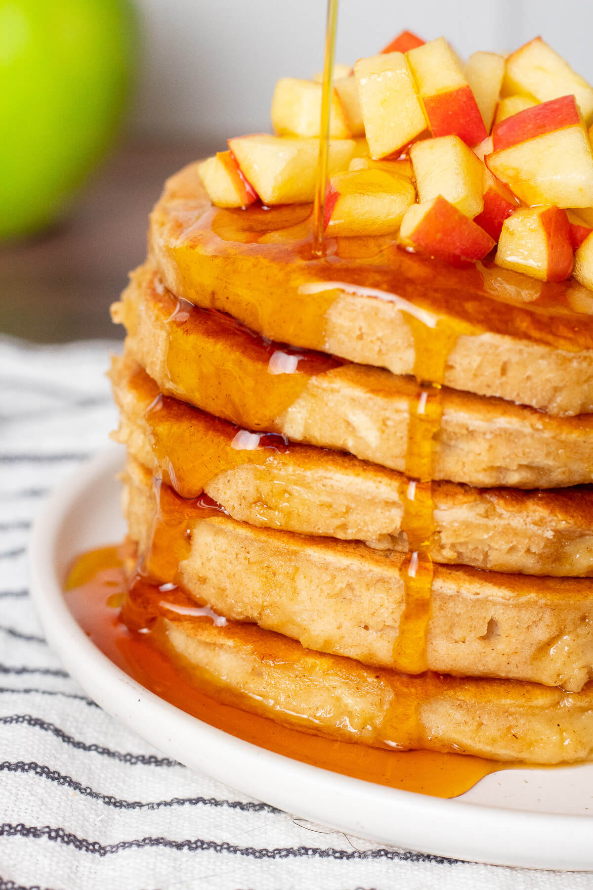 apple oatmeal pancakes